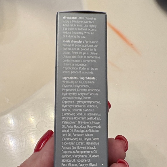 Dermalogica Dynamic Skin Retinol Serum - White and Brown Packaging - Picture 4 of 4